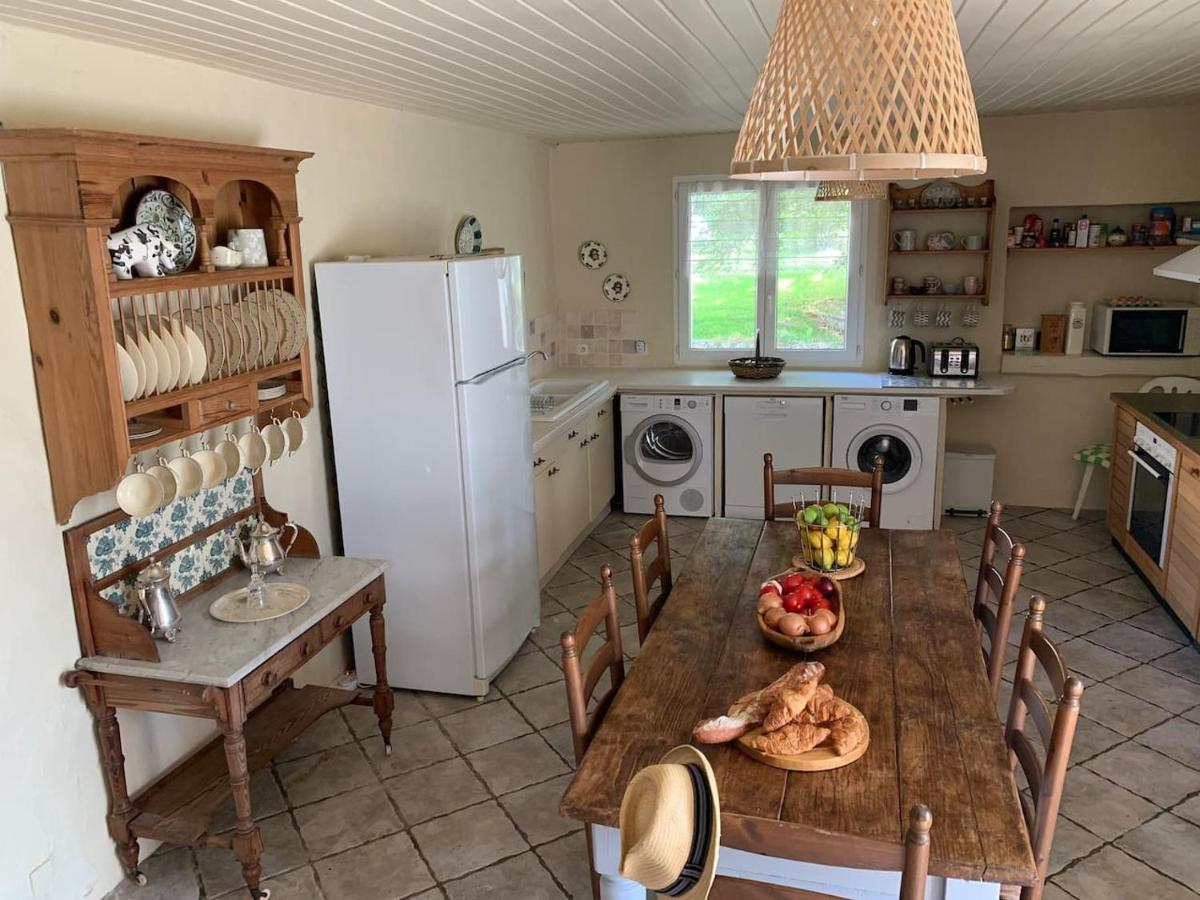 Country Villa For 19 Pool Cinema Football Pitch Verteillac Екстериор снимка